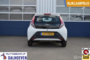 Toyota Aygo 1.0 VVT-i x bij Autobedrijf Dalhoeven in Albergen