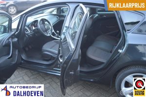 Opel Astra 1.4 Turbo Sport+ bij Autobedrijf Dalhoeven in Albergen