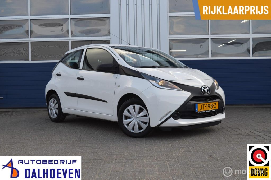 Toyota Aygo 1.0 VVT-i x bij Autobedrijf Dalhoeven in Albergen