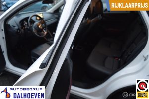 Mazda CX-3 2.0 SkyActiv-G 120 GT-M bij Autobedrijf Dalhoeven in Albergen